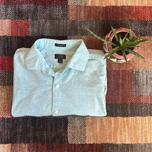 J. Crew Ludlow sea green linen shirt. Size S.